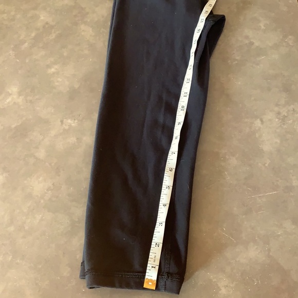 Lululemon Ivivva Girl's Cropped Black Leggings - Picture 8 of 10